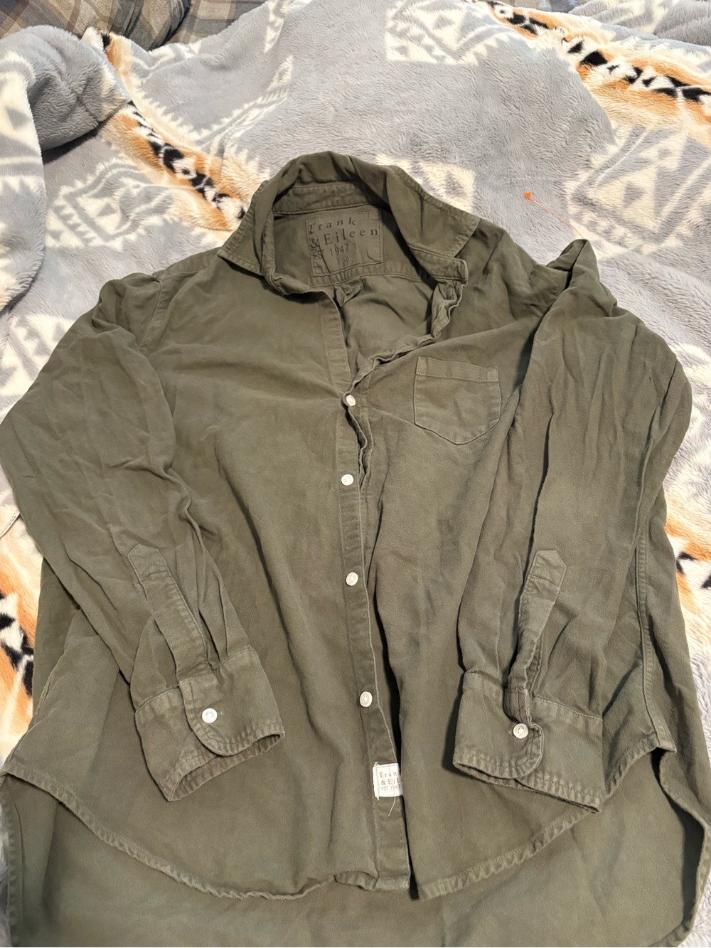 Frank & Eileen Olive Green Lightweight Shirt